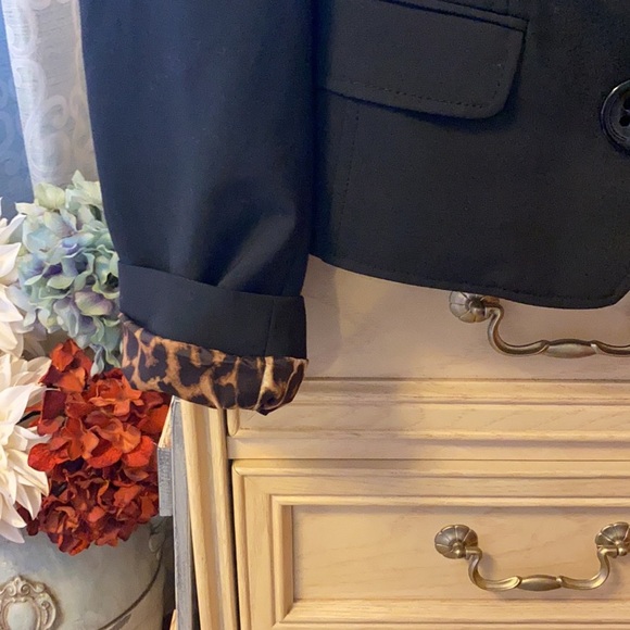 Express Jacket Leopard Puff Sleeve - Picture 2 of 11